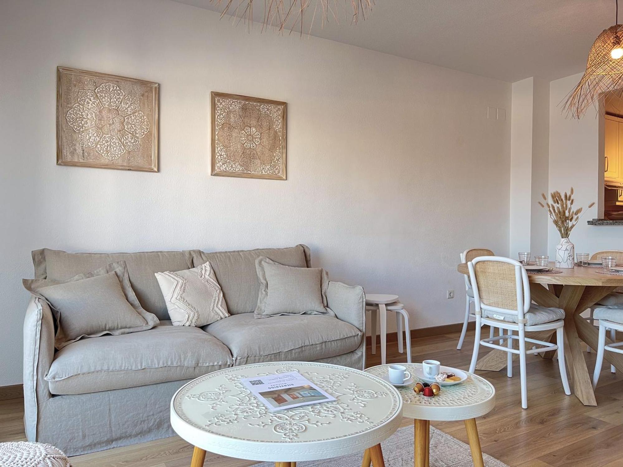 Appartement Spacieux Avec Terrasse Et Piscine Benalmádena Kültér fotó