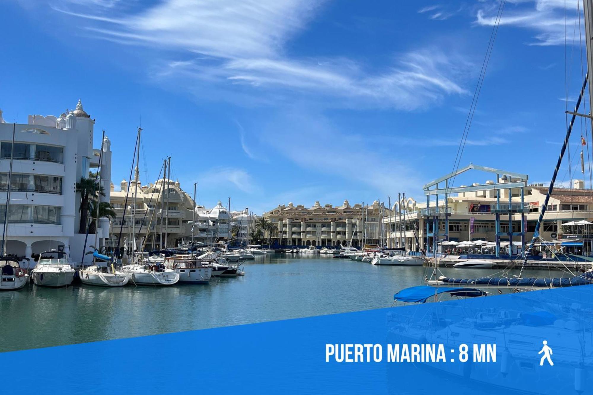 Appartement Spacieux Avec Terrasse Et Piscine Benalmádena Kültér fotó