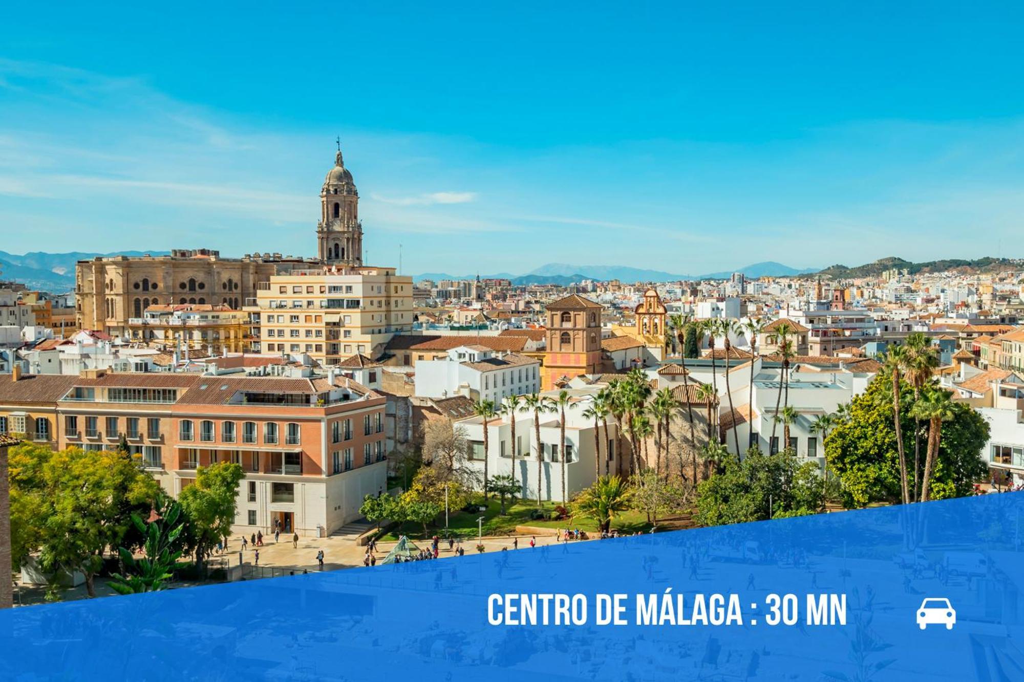 Appartement Spacieux Avec Terrasse Et Piscine Benalmádena Kültér fotó